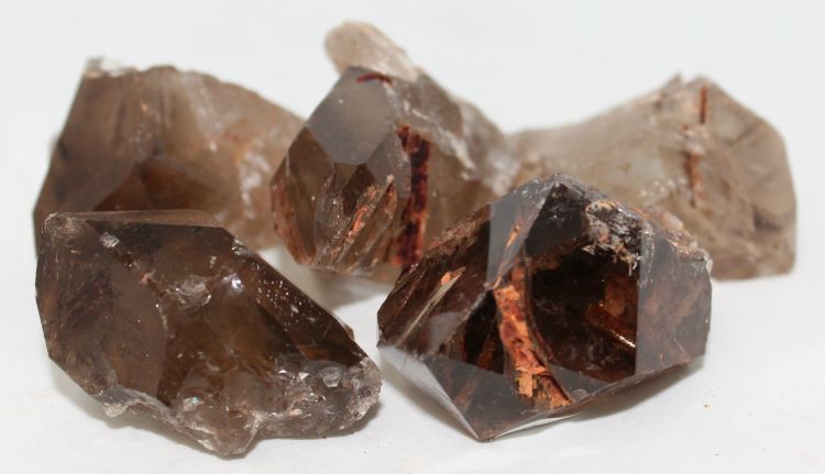 Red Rutile in Smoky B