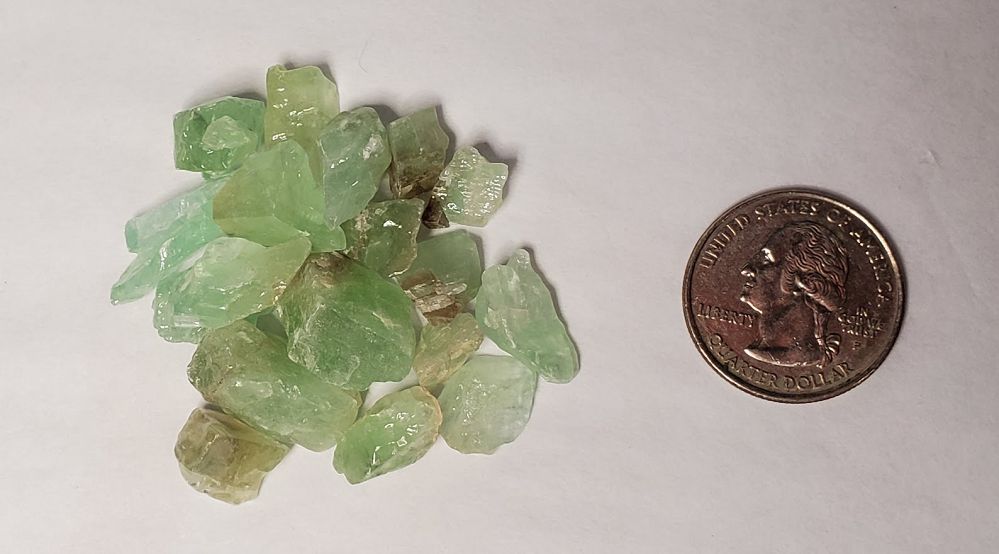 Calcite Green Rough - Chips (2oz)