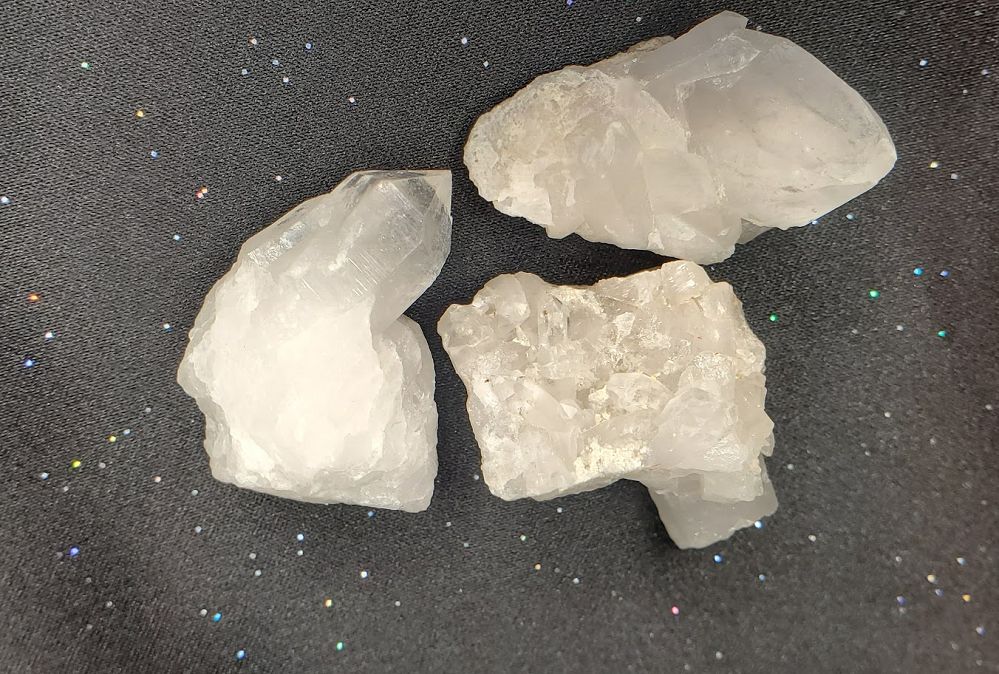 Arkansas Mini Quartz Cluster - Large (1.5")