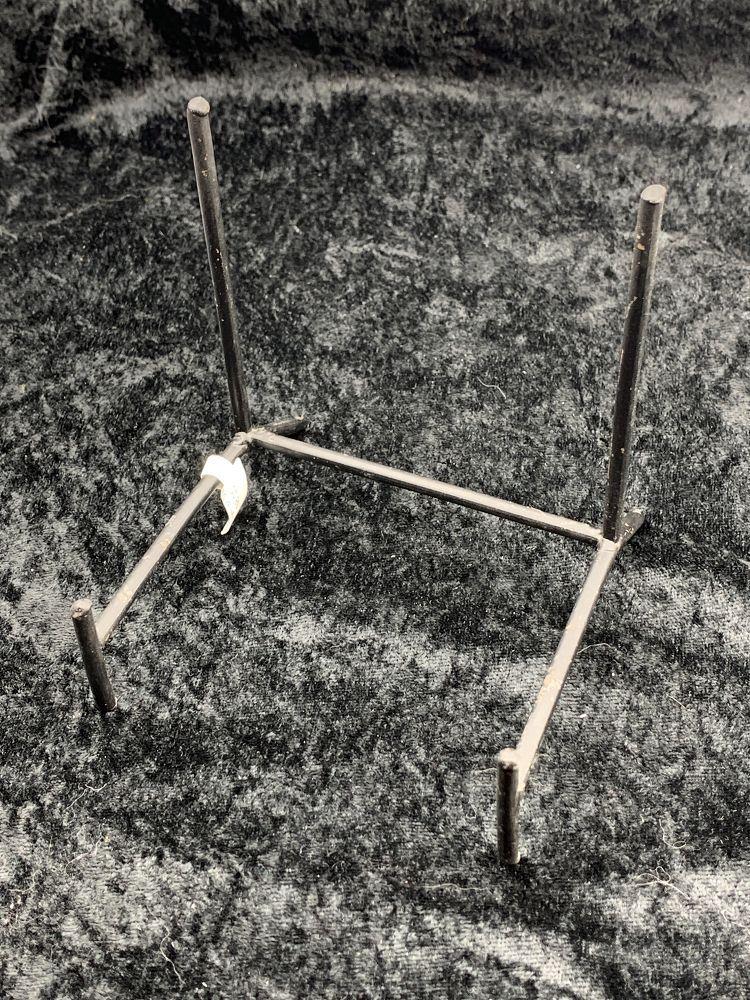Wrought Iron Stand med