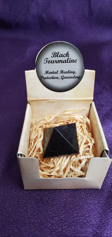 Blk Tourmaline - Pyramid Gift Box