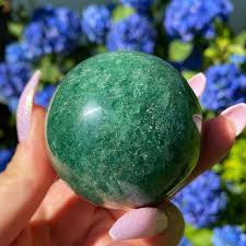 Green Quartz Sphere (100-119g)