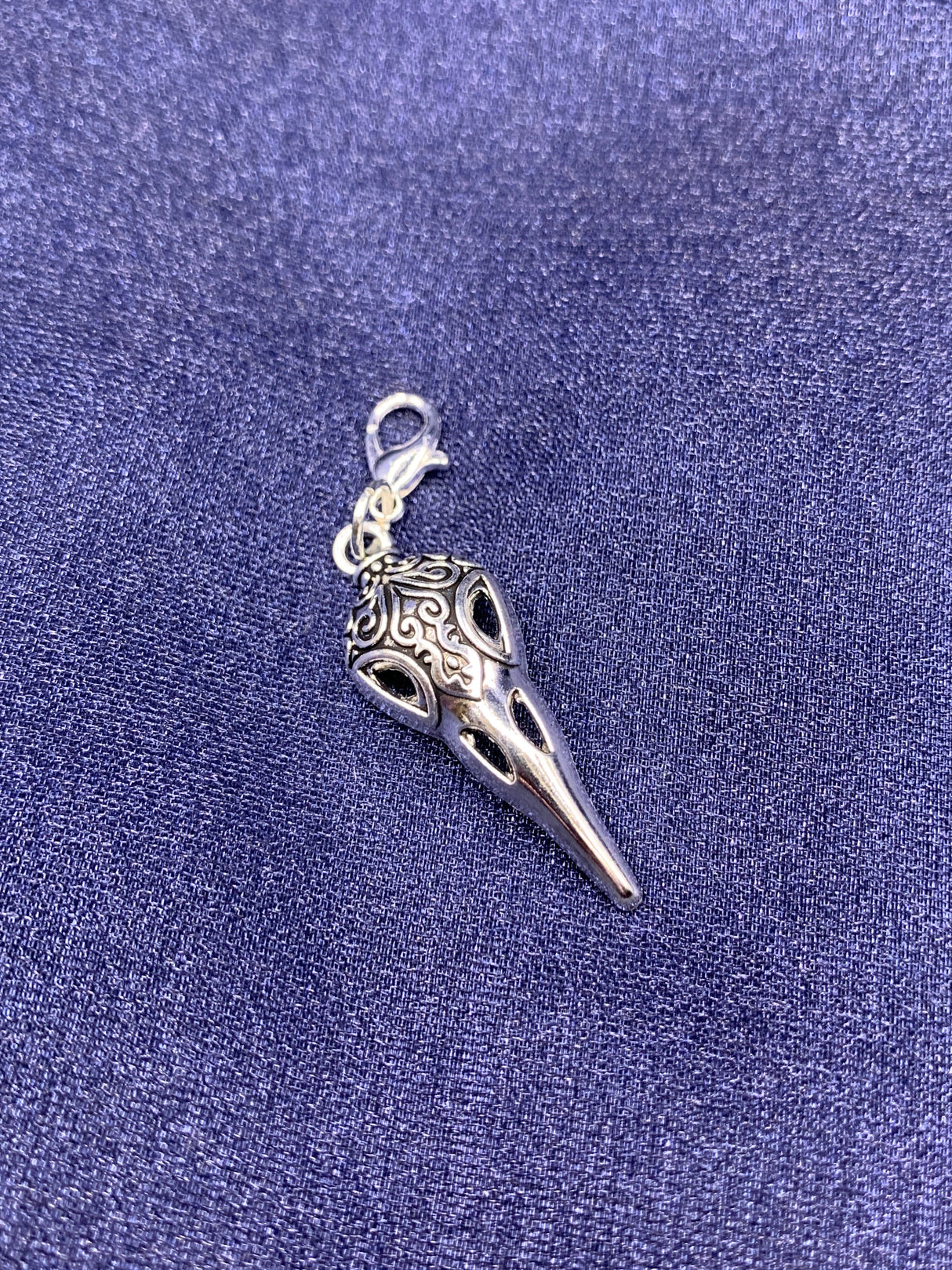 Charm - Raven Skull