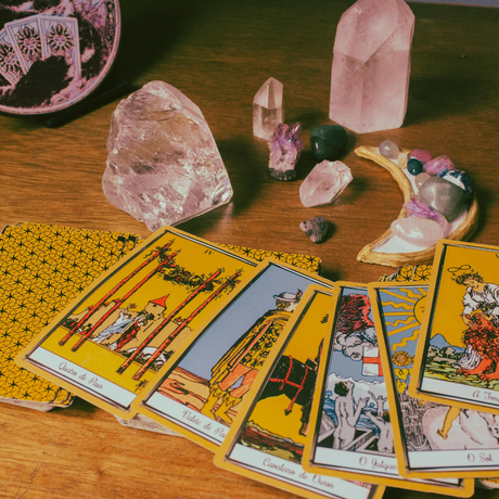 What is a Spiritually Rooted Psychic Reading?