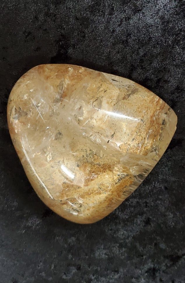 Lens Quartz Specimen XLG