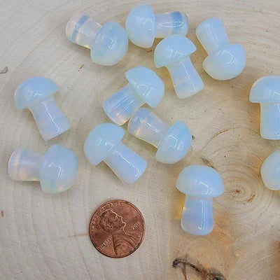 Gemstone Mushroom Carving - 0.5 Inch