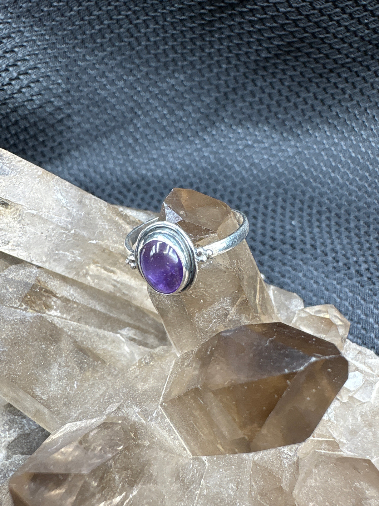 Sterling Silver Amethyst Oval Ring - Size 6.5