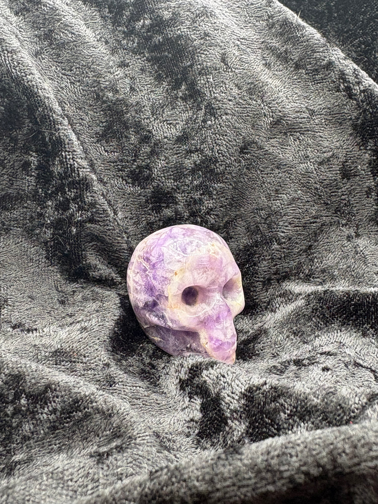 Chevron Amethyst Skull (40-59g)