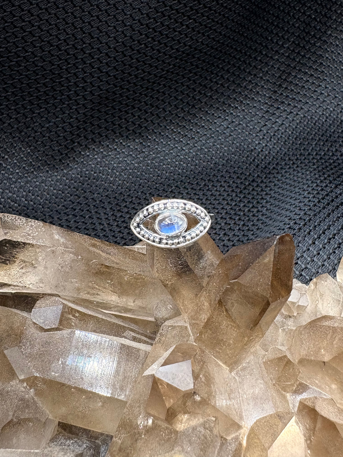 Sterling Silver Moonstone Eye Ring - Size 7