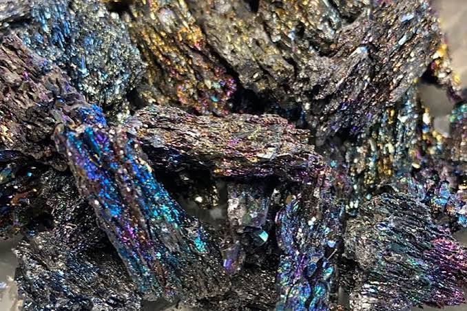 Silicon Carborundum Chunks (0.5oz)