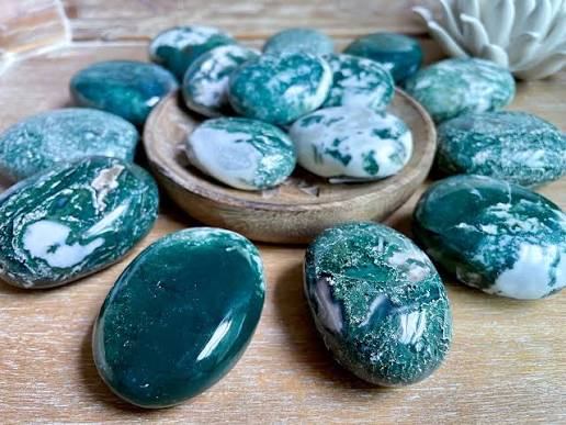 Moss Agate Palm Stone (40-60mm)